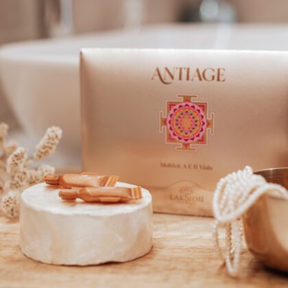 Lakshmi AntiAge Multivitamine AEB Vials, gel ampullen 15 stuks van 0,8 ml